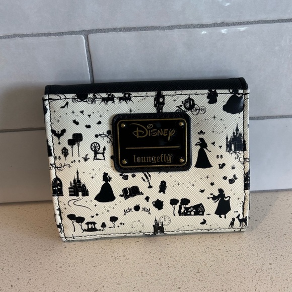 Official Loungefly Disney Princess Silhouette Mini Flap Wallet New Missing Bow - Picture 1 of 10